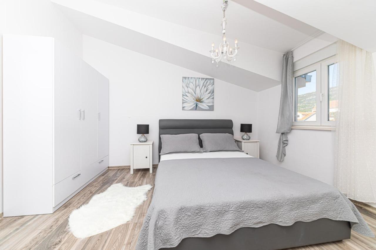 Perla Castellana Apartment Kastela Exterior photo
