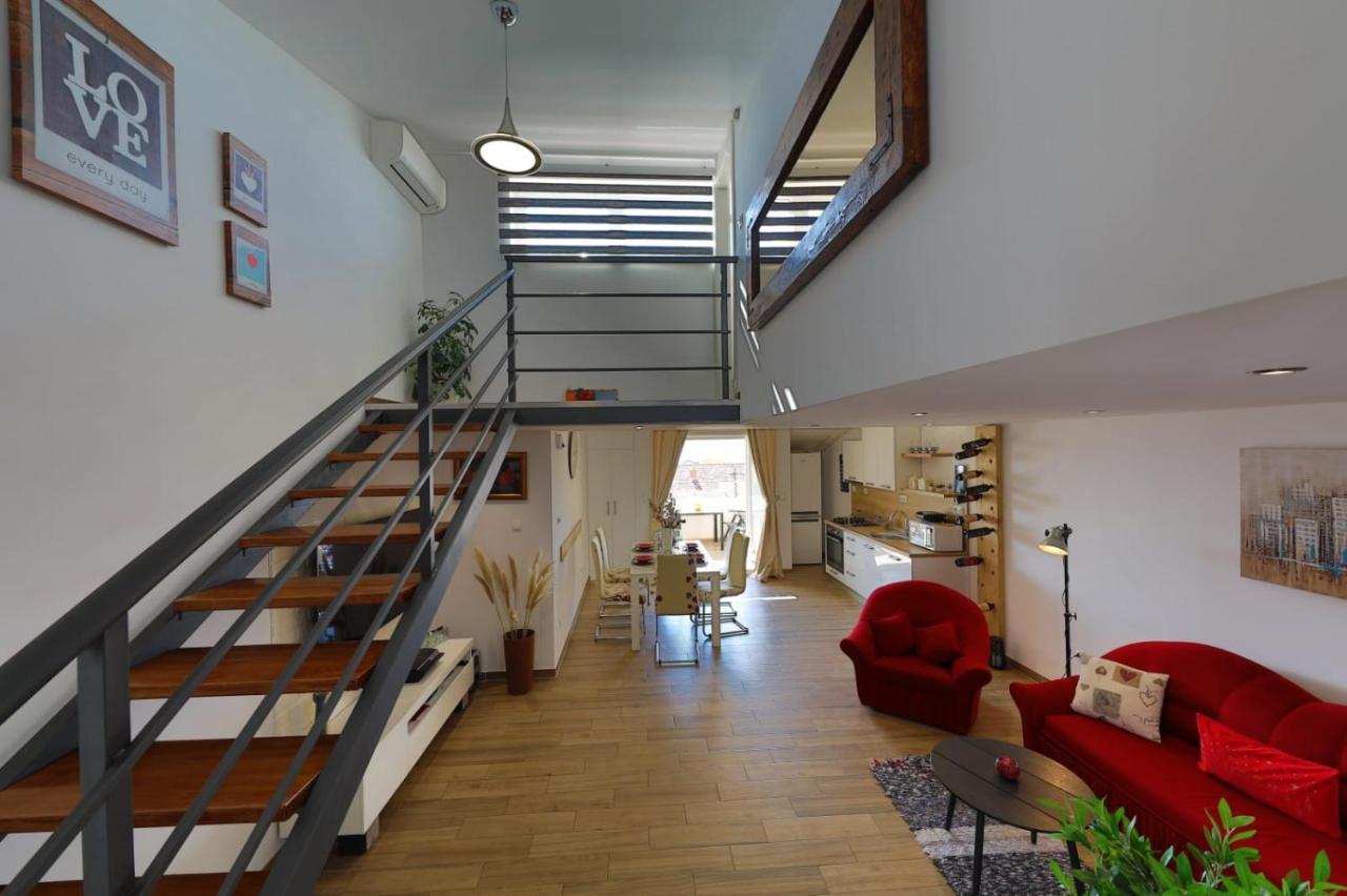 Perla Castellana Apartment Kastela Exterior photo
